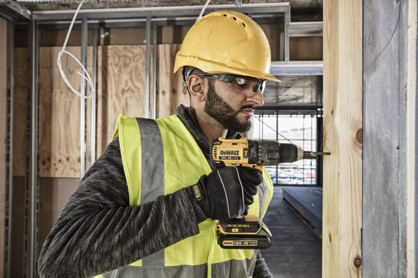 DCD778S2-GB 18 V, 1.5 Ah Hammer Drill/Impact - Image 2